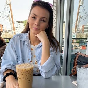 Meet your Posher, Natalie